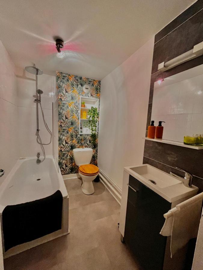 Charmant Studio En Plein Centre Ville De Chartres Apartman Kültér fotó